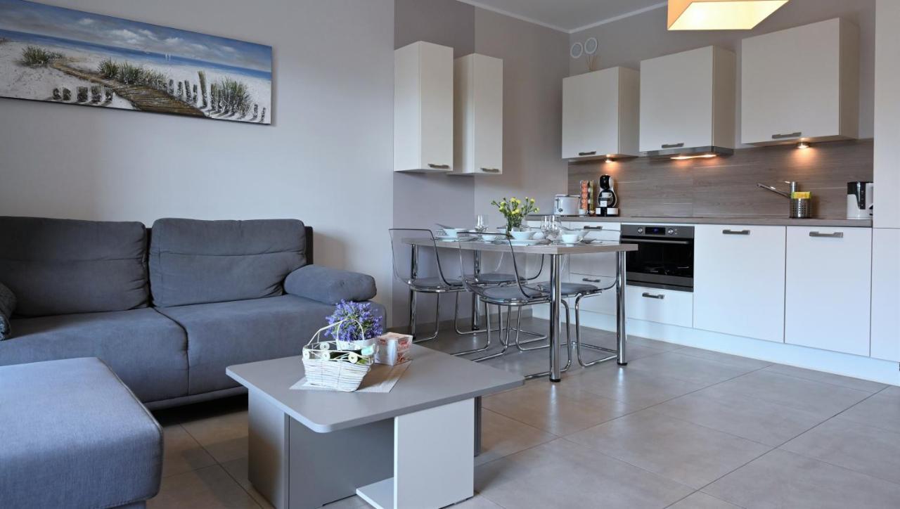 Apartament Plaza 7 - Rezydencja Nadmorska Rogowo Rogowo  Exteriör bild